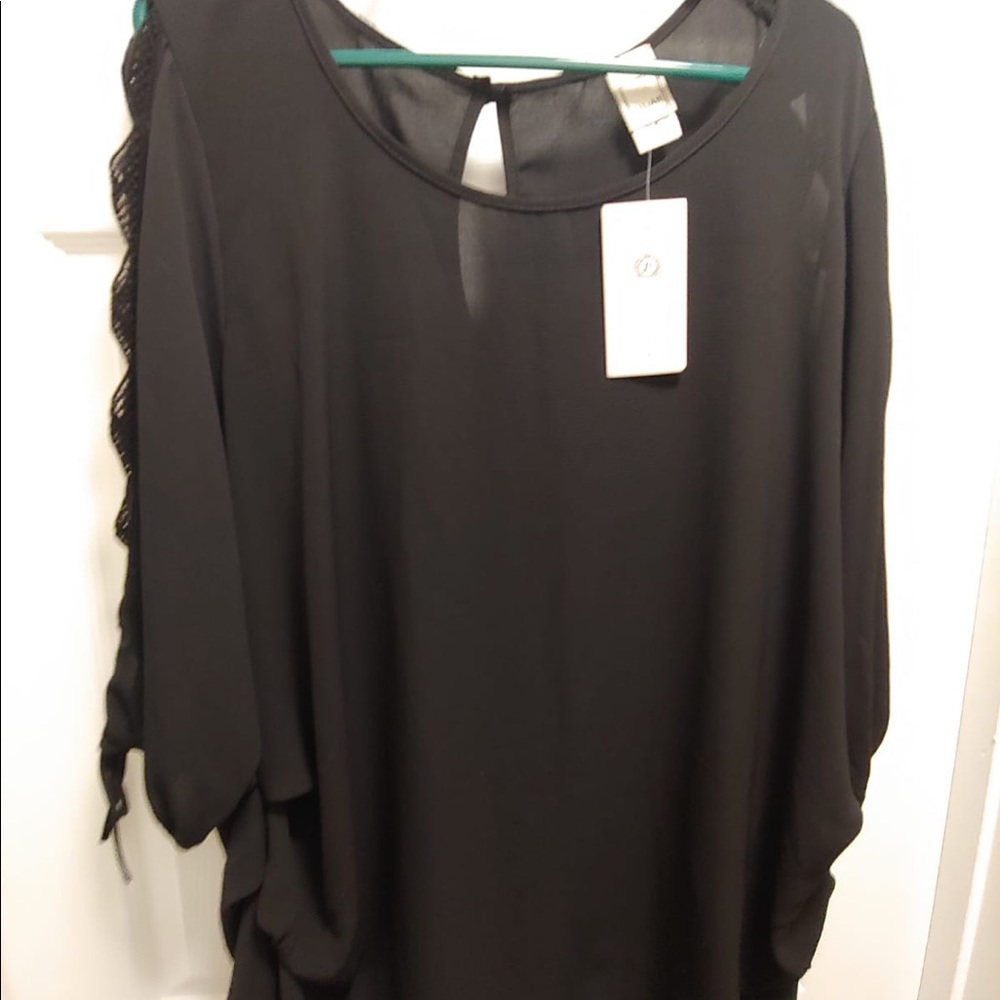 Black Blouse with Diamond Cutout 3/4 Sleeve